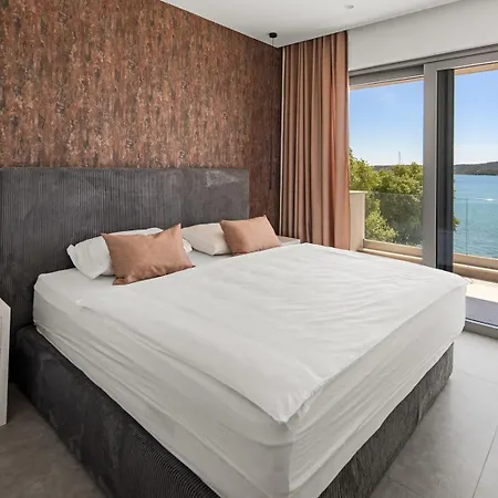 Villa Beachfront Luminara